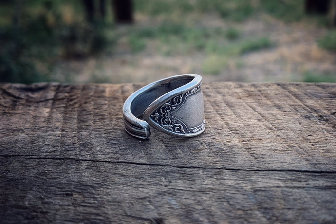 The Mania Spoon Ring (Size 8)