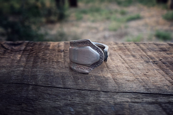 The Ruse Spoon Ring (Size 7)