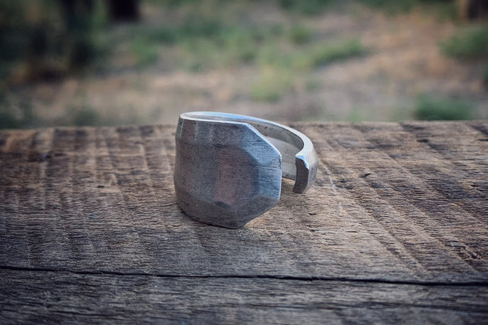 The Geo Spoon Ring (Size 9)